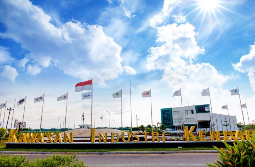 Menjaga Ketertiban dan Menghormati Kemanusiaan (Refleksi dari Insiden PKL dan Satpam di KIK Kendal)