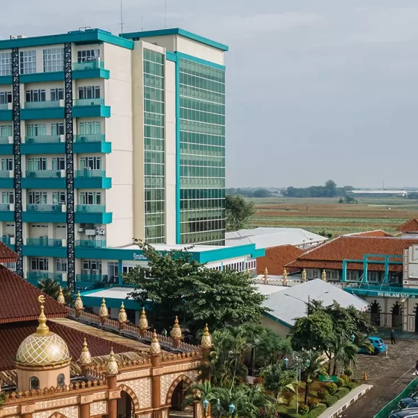 Jika Muhammadiyah Berhenti Melayani