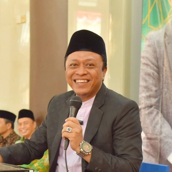 MEMAKNAI SHOLAT BUKAN HANYA SEBAGAI RITUAL